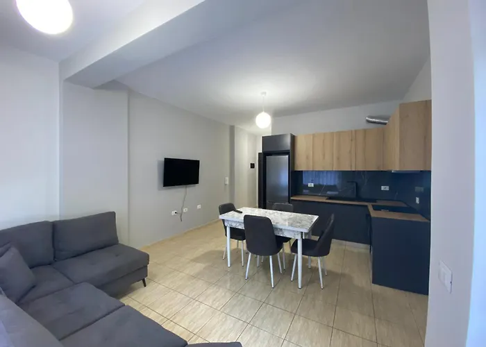 Sunny Apartment Vlora