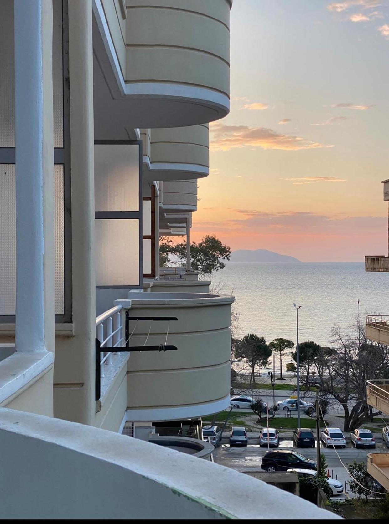Sunny Vlore